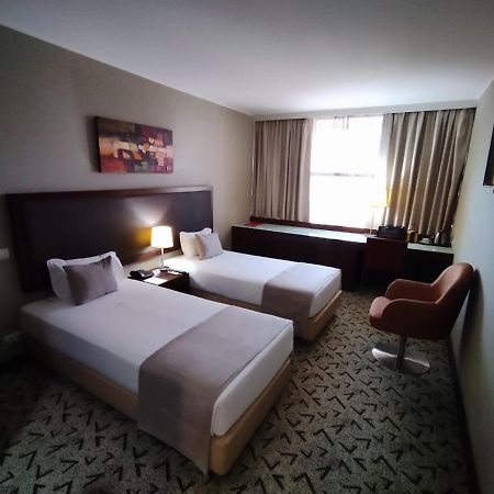 Skyna Hotel Luanda Extérieur photo