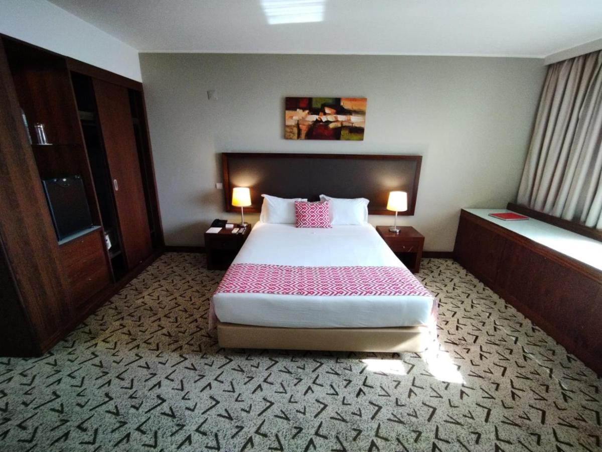 Skyna Hotel Luanda Extérieur photo
